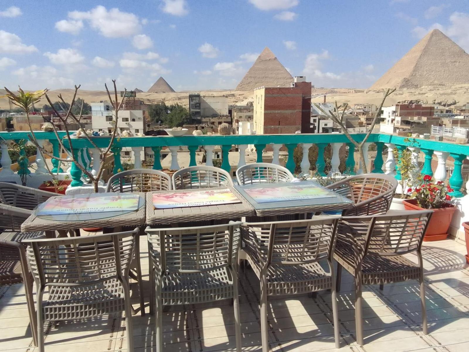 Pyramids Temple Guest House Kafret el-Gabal Eksteriør billede