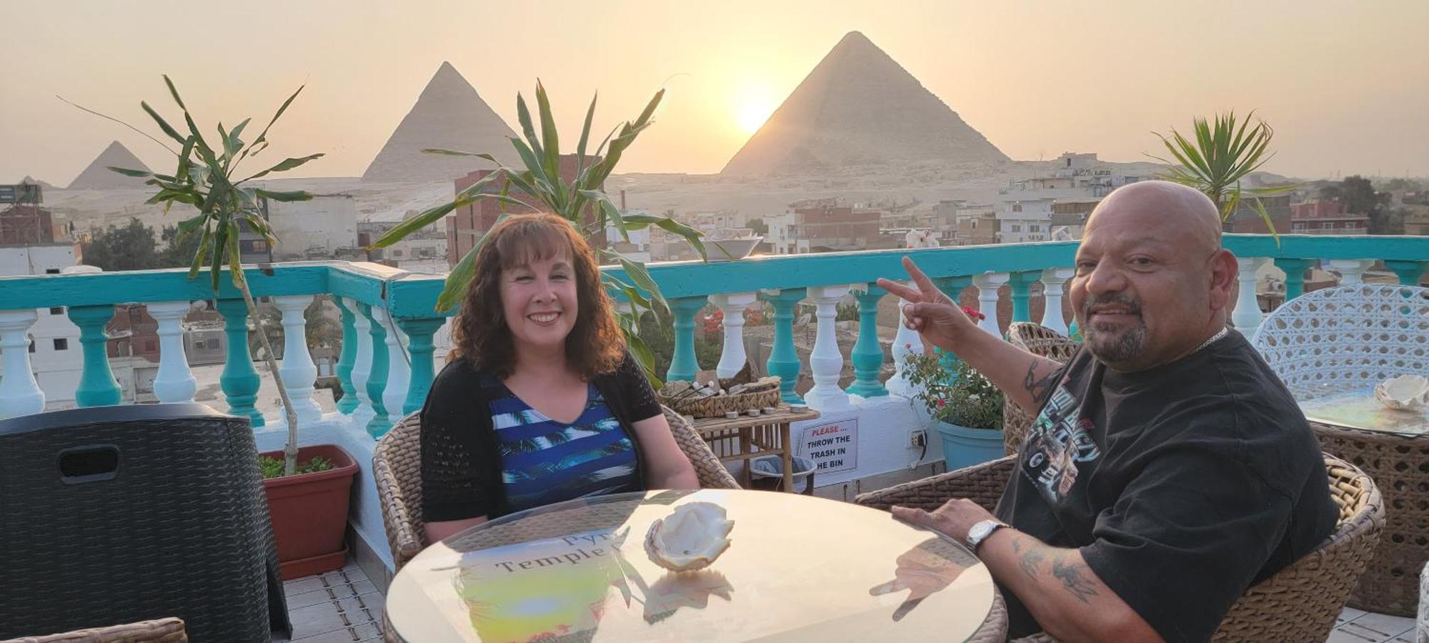 Pyramids Temple Guest House Kafret el-Gabal Eksteriør billede