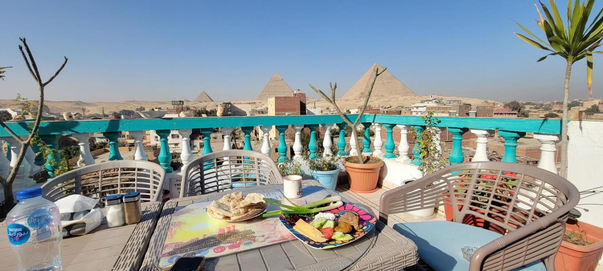 Pyramids Temple Guest House Kafret el-Gabal Eksteriør billede
