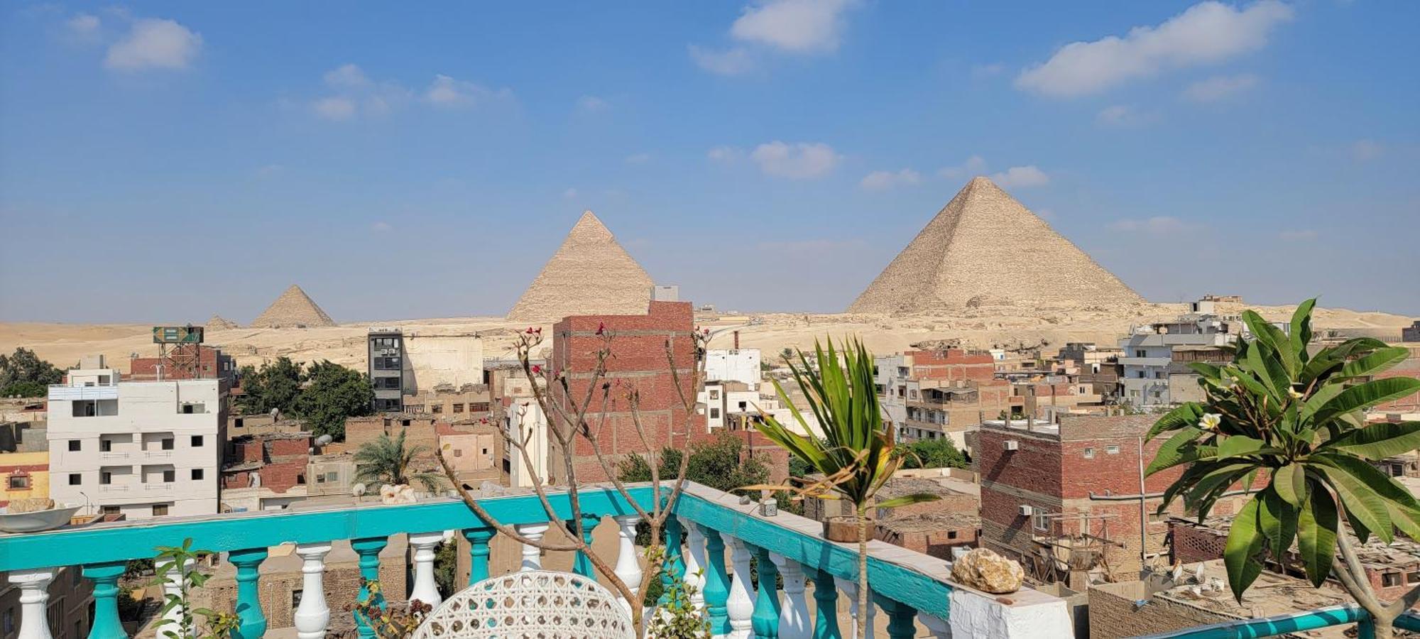 Pyramids Temple Guest House Kafret el-Gabal Eksteriør billede