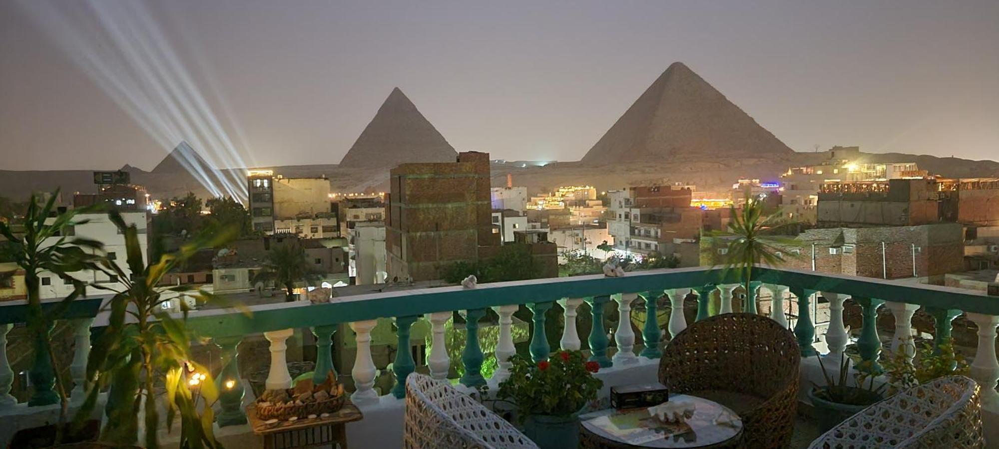 Pyramids Temple Guest House Kafret el-Gabal Eksteriør billede