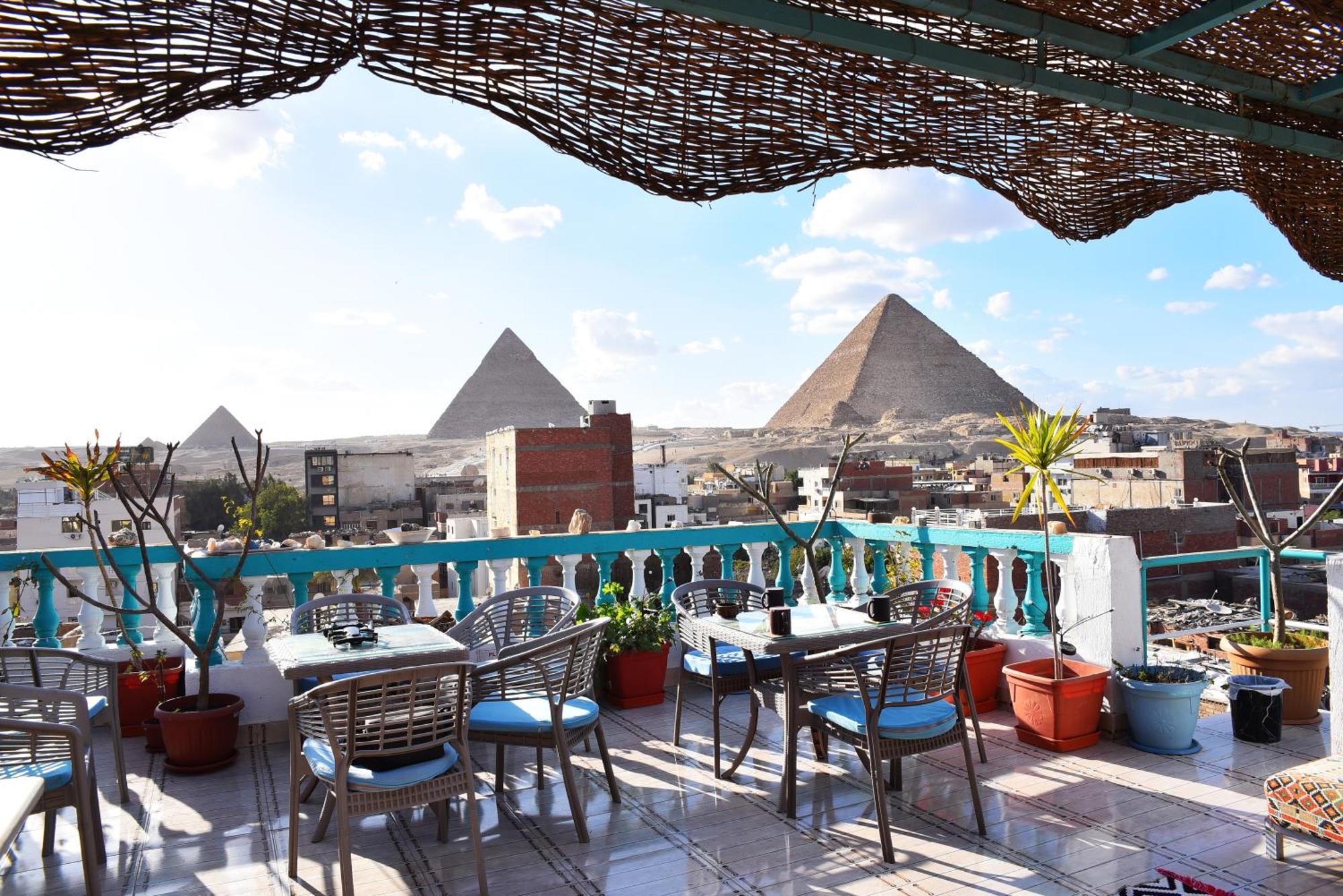 Pyramids Temple Guest House Kafret el-Gabal Eksteriør billede