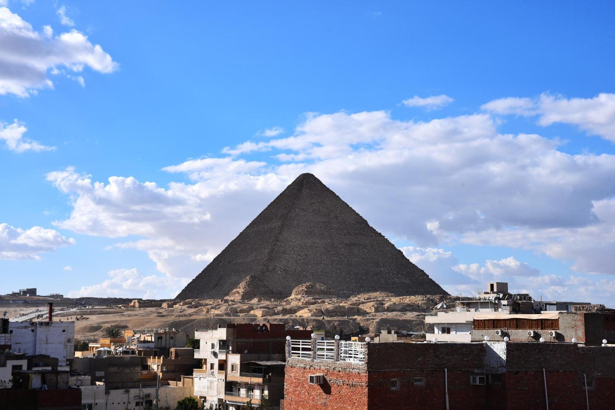 Pyramids Temple Guest House Kafret el-Gabal Eksteriør billede
